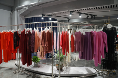 深圳首家服裝批發(fā)電子商務(wù)平臺上線