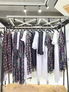 上海品牌女裝呢大衣走份與服裝輔料銷售 產業鏈協同下的品質與創新